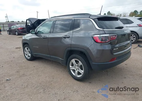 2024 Jeep Compass Latitude 4X4 из США, поврежденный, VIN 3C4NJDBN2RT604653